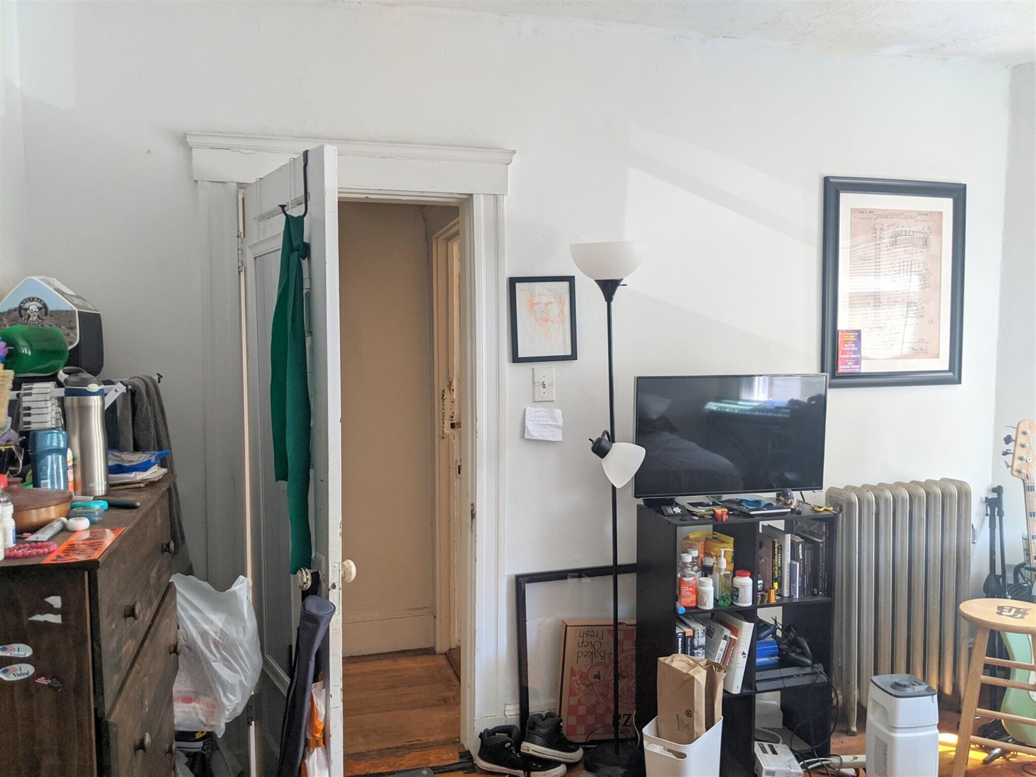 Building Photo - 64 Linden Ave