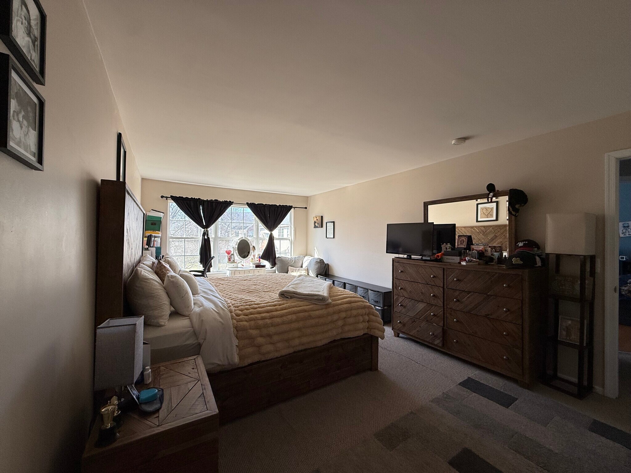 Building Photo - 334 Bowler Ct