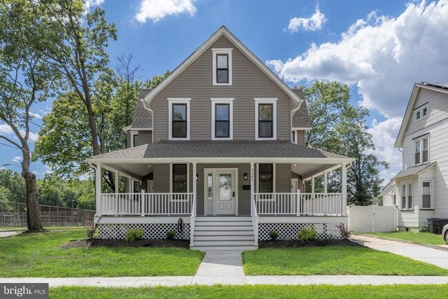 Building Photo - 3547 Finlaw Ave