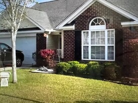 Building Photo - 505 Pennington Loop
