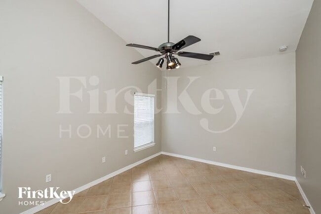 Building Photo - 374 Stendal Rd NW