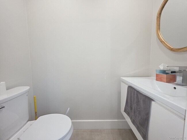 Building Photo - 325 Pacific Ave