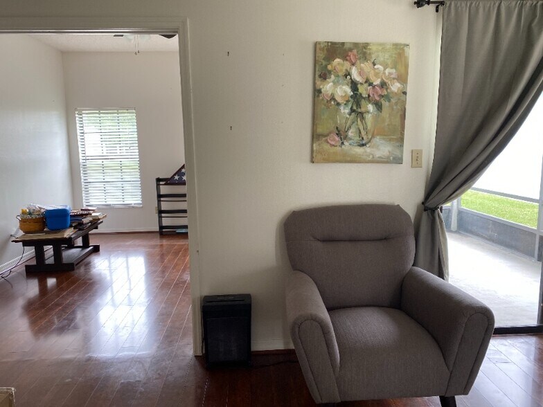 Building Photo - 5831 Plumtree Ct