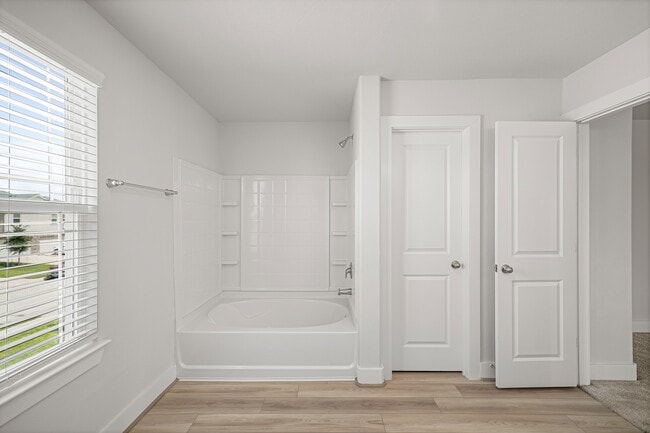 Building Photo - 7006 Cedar Breeze Ct
