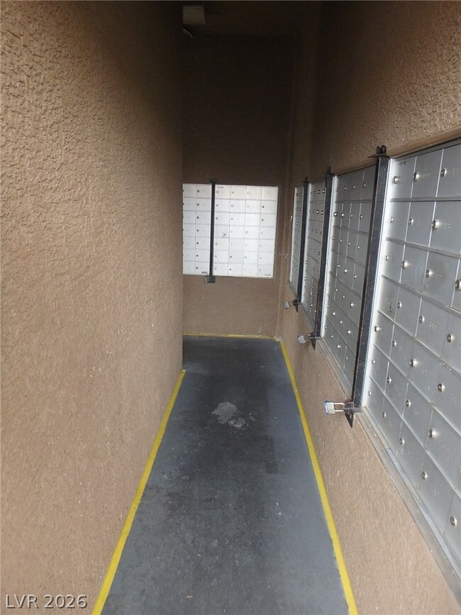 Building Photo - 45 Maleena Mesa St