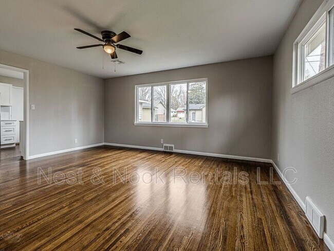 Building Photo - 5735 E 28th St