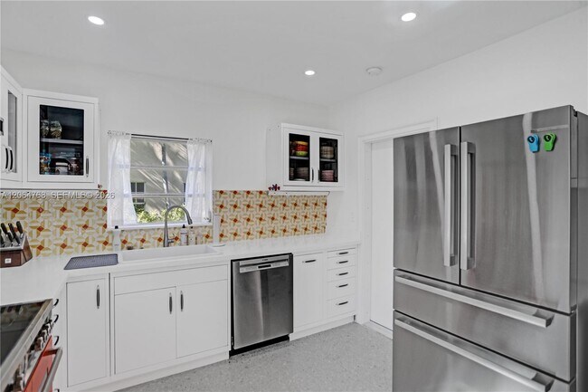 Building Photo - 2214 Segovia Cir