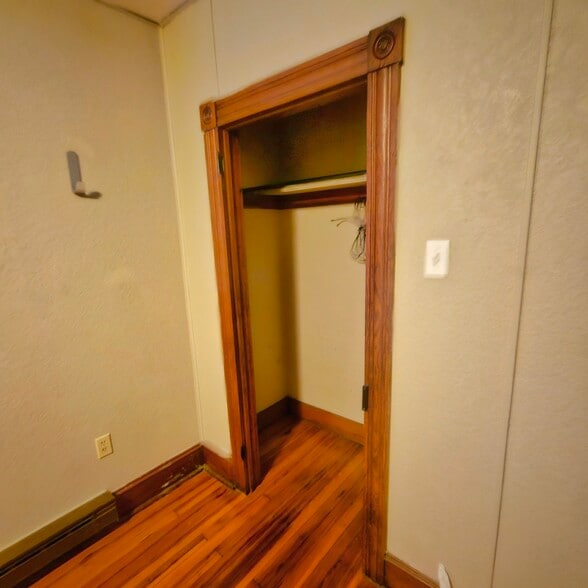 Middle Bedroom closet - 186 E Main St