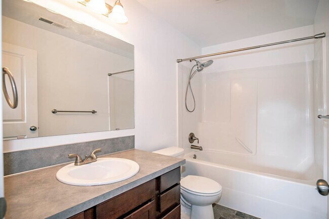 Building Photo - 111 Carver Walk SE