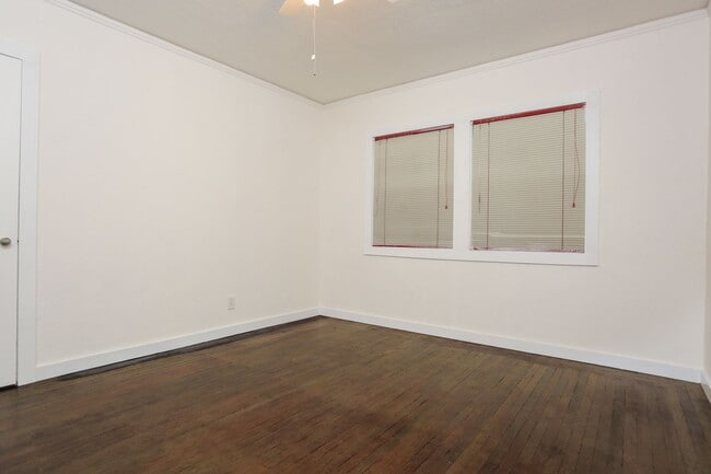 Building Photo - Remodeled 3bed 2 bath Single Family home