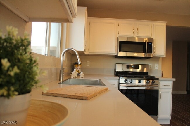 Building Photo - 8366 Woodland Prairie Ave