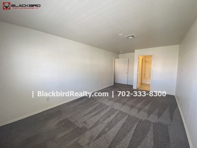 Building Photo - 5001 Starfinder Avenue