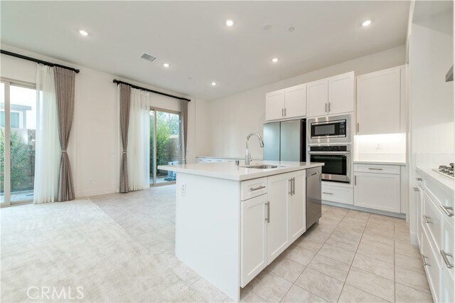 Building Photo - 31983 Paseo Bridal