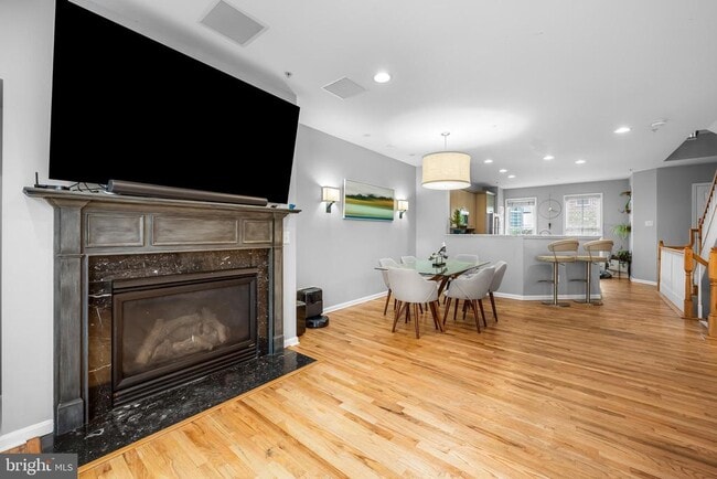 Building Photo - 2614 Lighthouse Ln