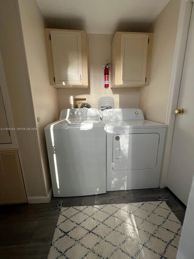 Building Photo - 35250 SW 177th Ct