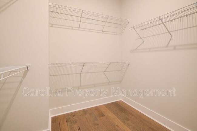 Building Photo - 5939 Ardrey Kell Rd