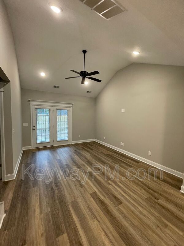 Building Photo - 2051 Denmark Ave SE