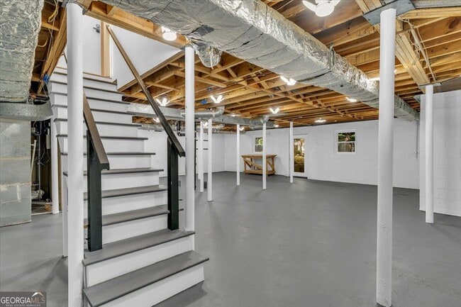 Building Photo - 2605 McKinnon Dr