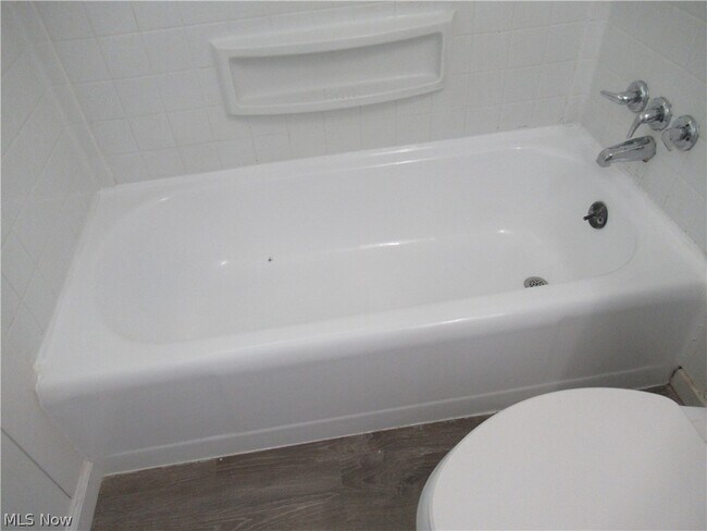 Building Photo - 1462 Harvard Dr