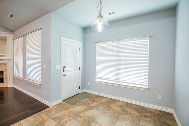Building Photo - ***3103 SW Silverbark Road***
