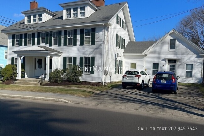 Building Photo - 12-16 5th St