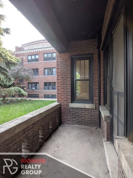 Building Photo - 2530 N Kedzie Blvd