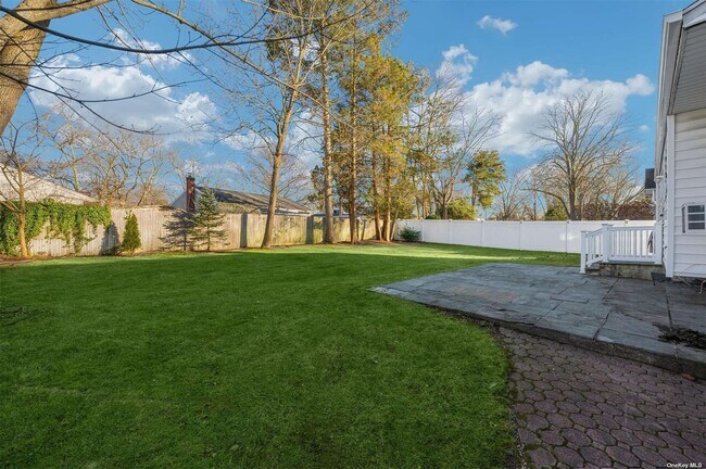 Building Photo - 22 Meadow Haven Ln