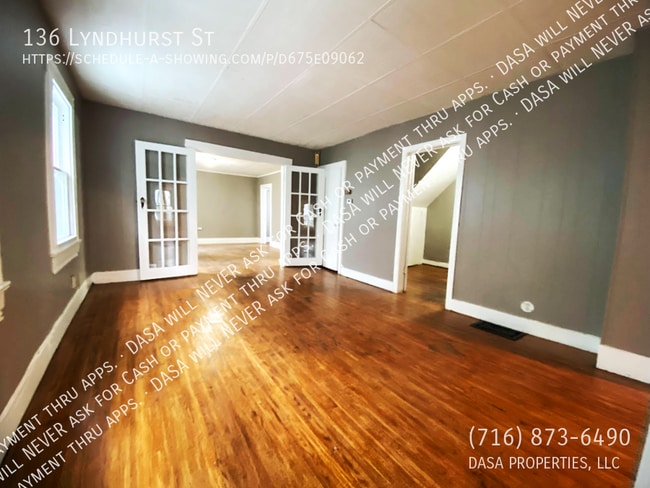 Building Photo - 136 Lyndhurst St