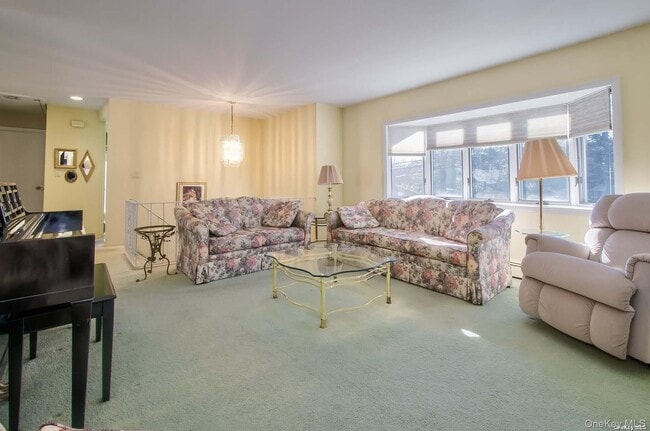 Building Photo - 450 Lenox Rd