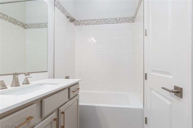 Building Photo - 2267 High Perch St