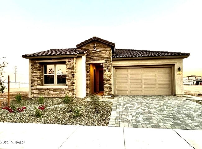 Primary Photo - 21377 E Timberline Rd