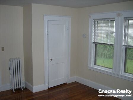 Building Photo - 281 Lowell Ave