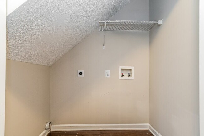 Building Photo - 1433 East Stone Arch Drive