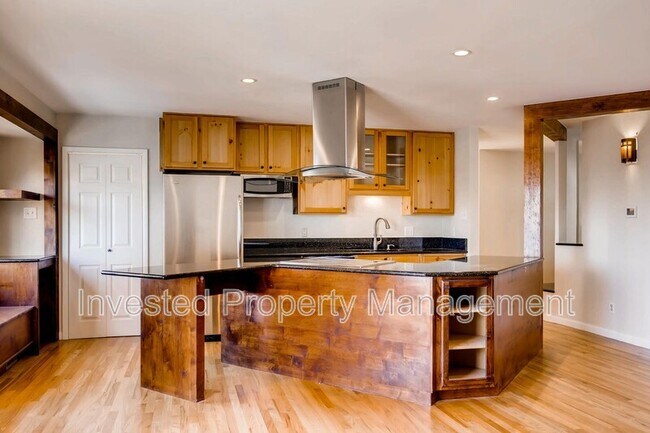 Building Photo - 13787 W Asbury Dr