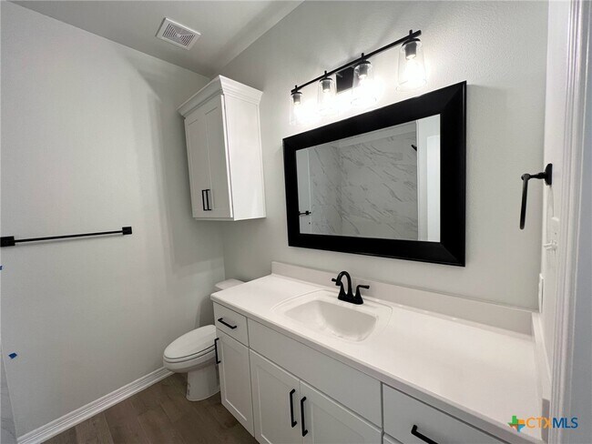 Building Photo - 3104 Ingram Cir
