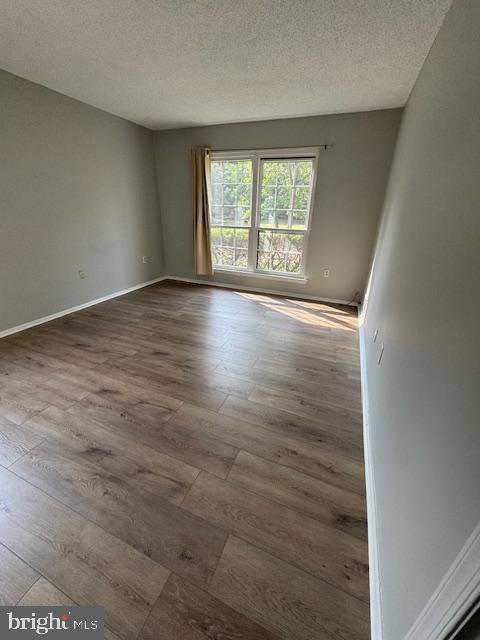 Building Photo - 27 Mendrey Ct