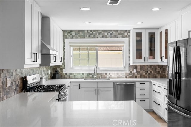 Building Photo - 26111 Hatmor Dr