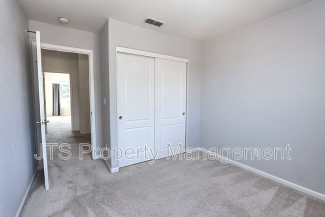 Building Photo - 3232 Balada Way