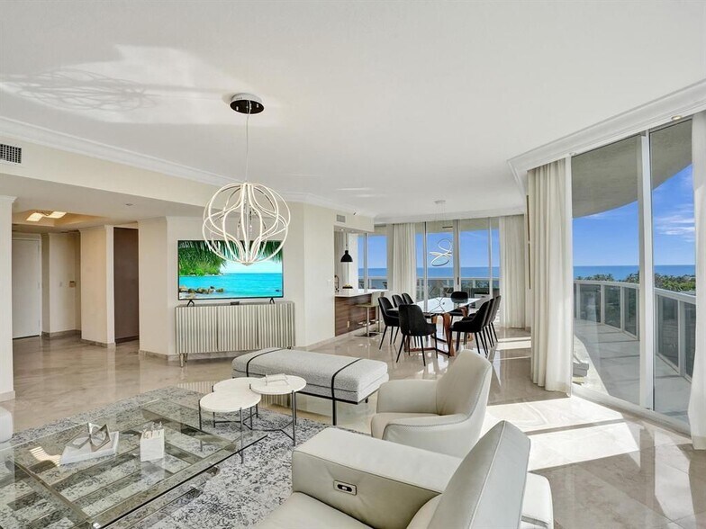 Building Photo - 3100 N Ocean Blvd