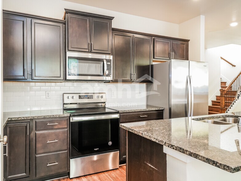 Building Photo - 9260 Shootingstar St SE