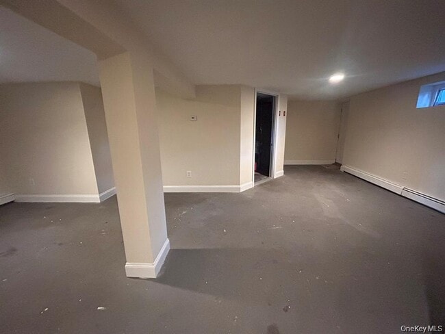 Building Photo - 35 N 16th St