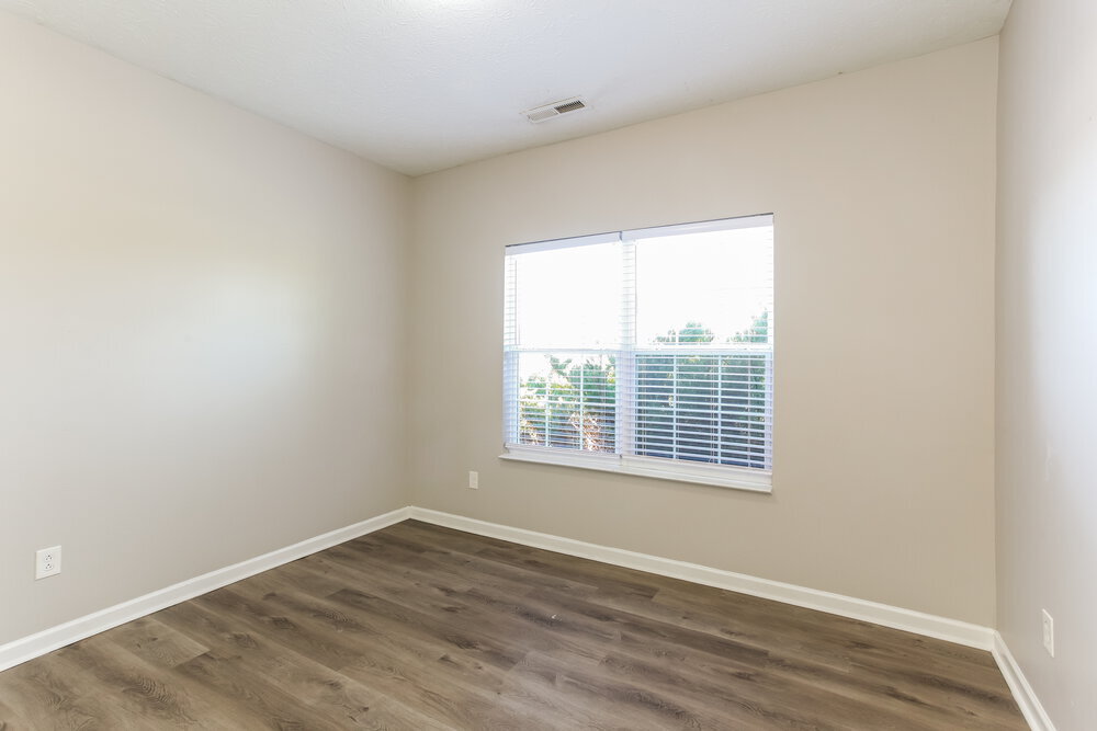 Building Photo - 8267 Templederry Dr