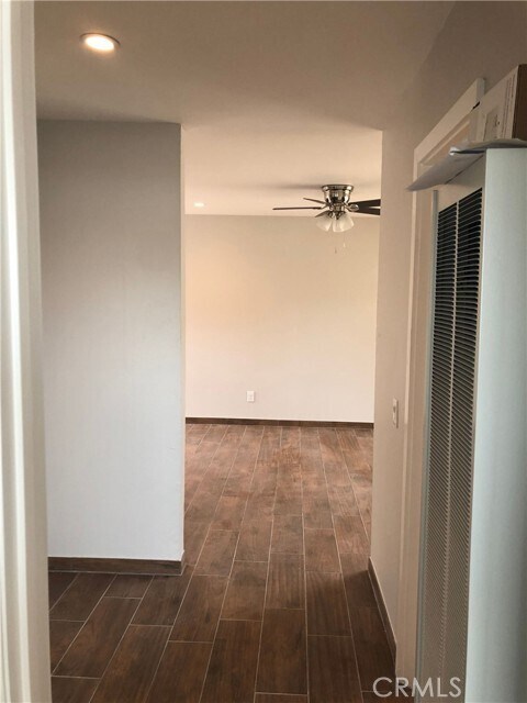 Building Photo - 1108 W 110th St