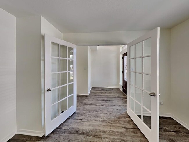 Building Photo - 6330 Big Oak Canyon Dr