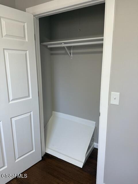 Building Photo - 285 Mt Hope Dr