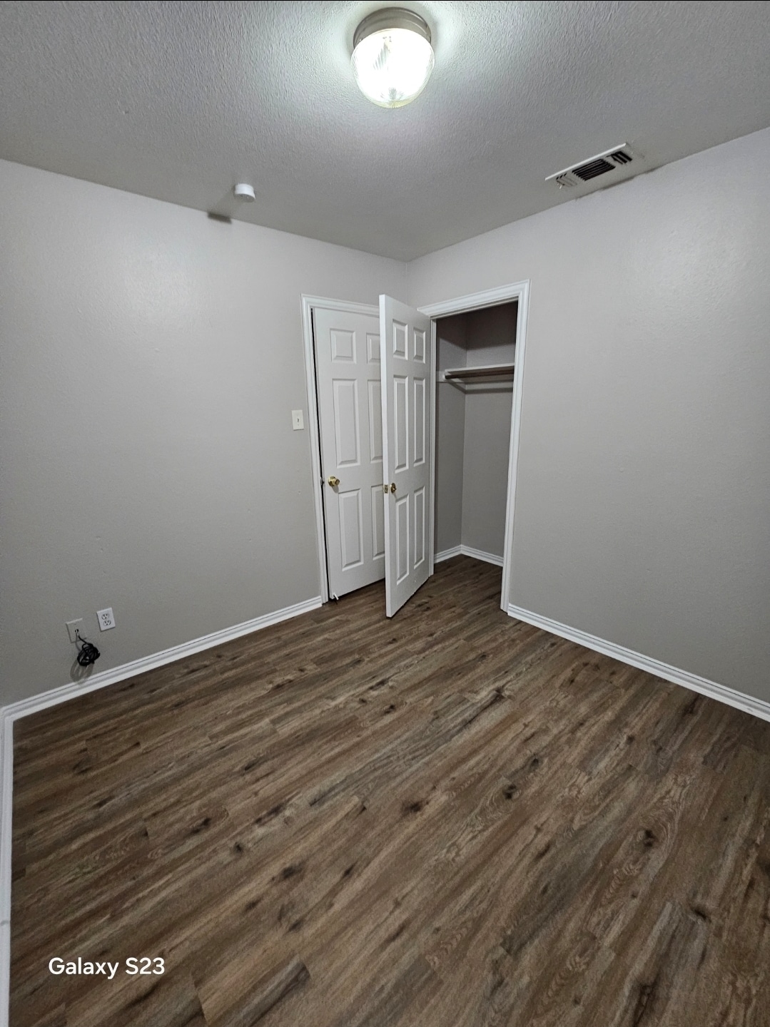 Building Photo - Room in Duplex on Stalcup Rd