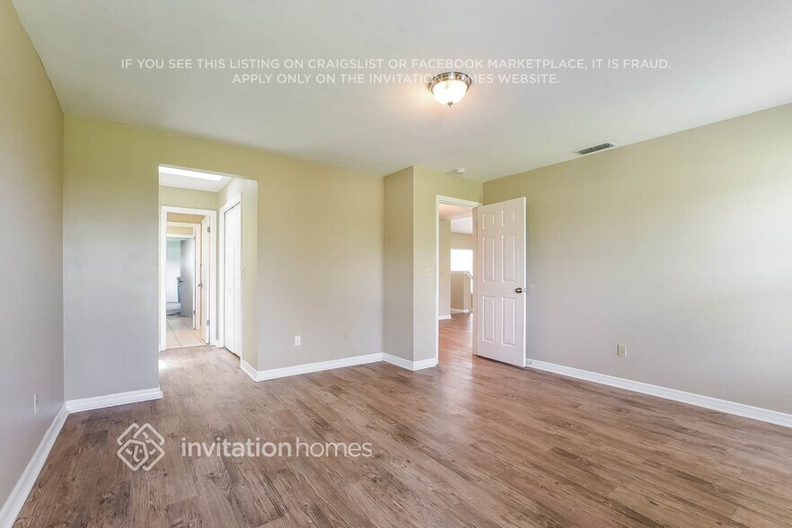 Building Photo - 2800 W Covington Dr