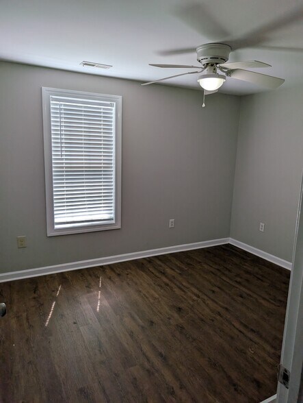 Building Photo - 6089 Braxton Rd
