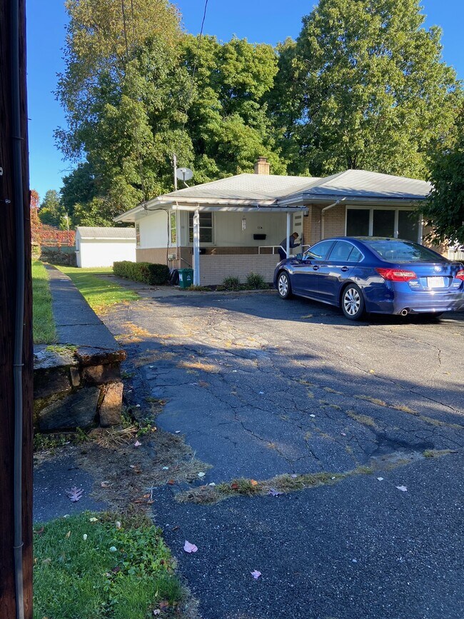 Front Driveway - 11 Brierway Dr