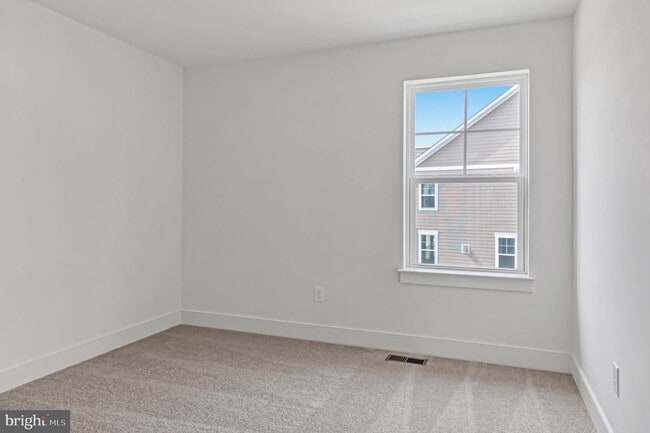 Building Photo - 1648 Sandpiper Bay Lp